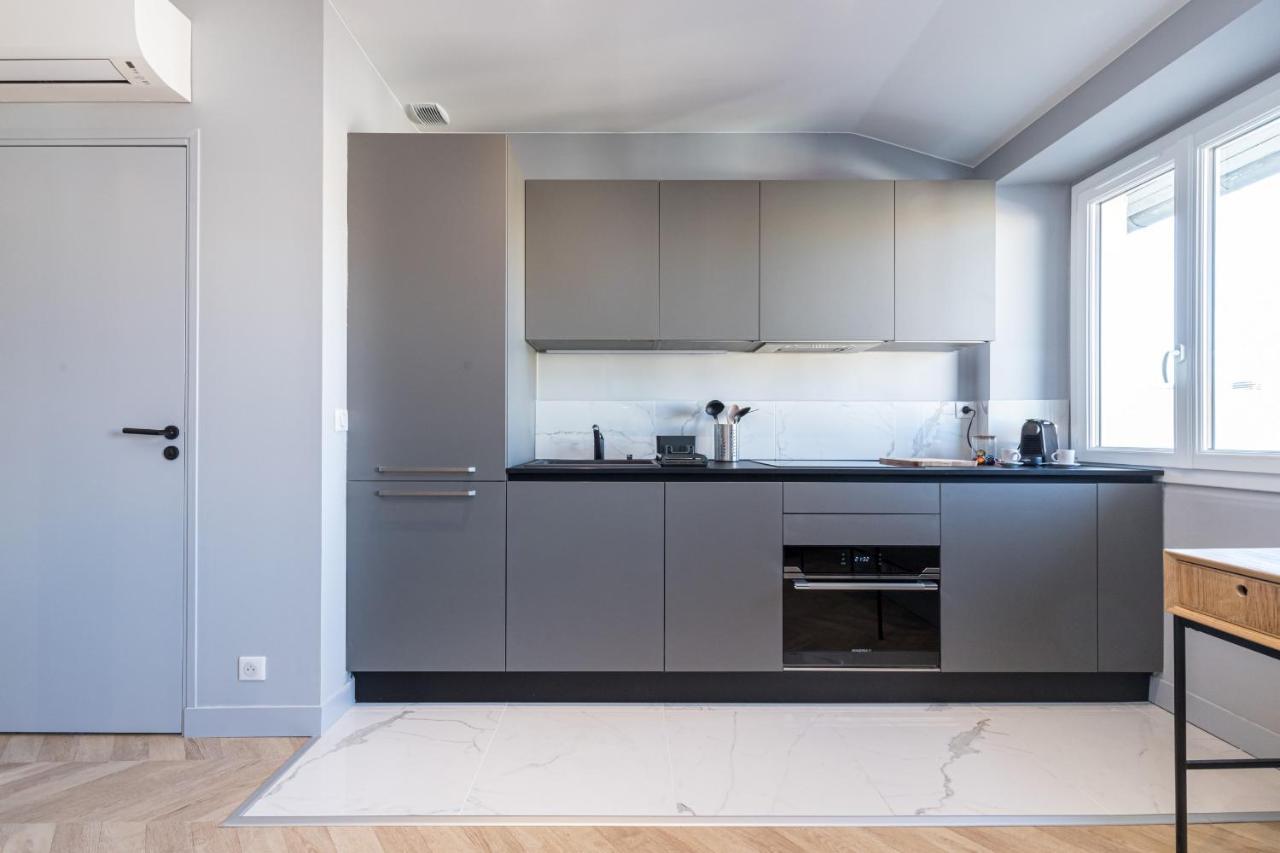 1 Su Ede - Dernier Etage Ascenseur - 1 Min Plage Et Zone Pietonne Niza Exterior foto